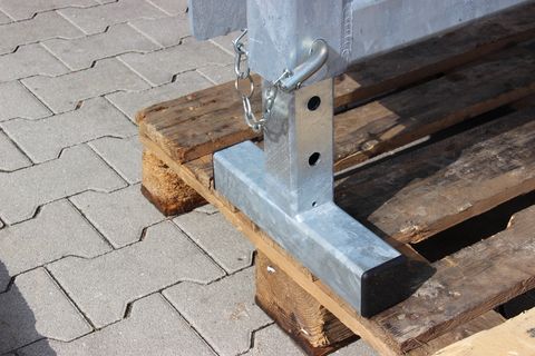 Fliegl Rundballenabwickler