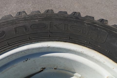 Nokian 400/80R24+480/80R34