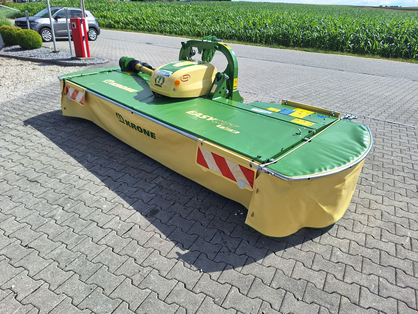 Krone EasyCut F 360 M geschoben 3