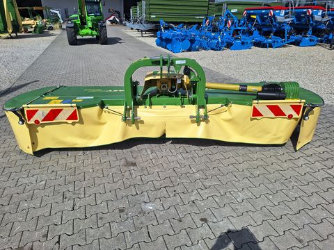Krone EasyCut F 360 M geschoben