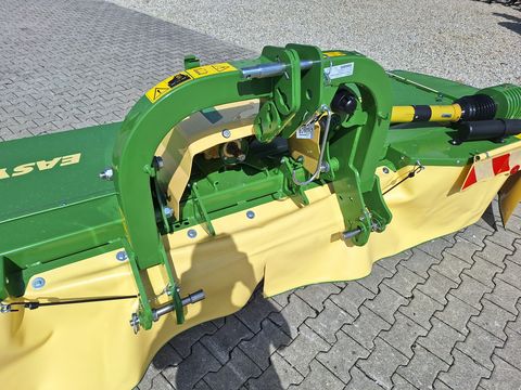 Krone EasyCut F 360 M geschoben