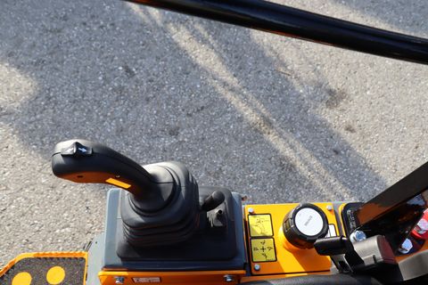 Giant G1200