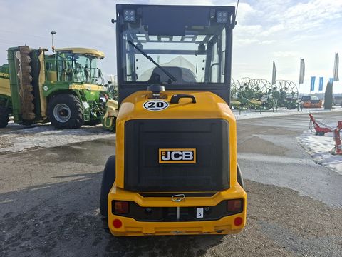 JCB 403 Agri 