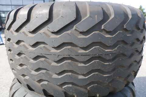 Vredestein 500/55-20 Flotation