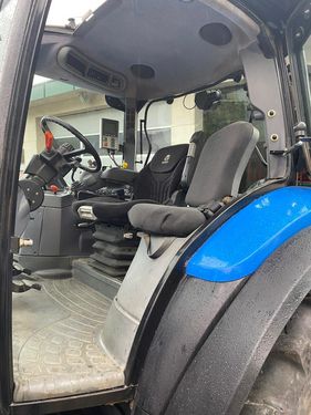 New Holland TS110A