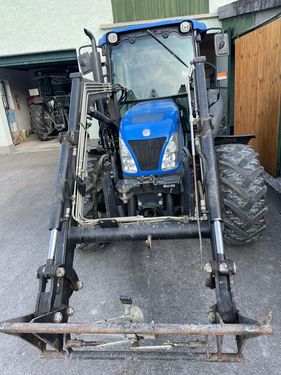 New Holland T4020 DeLuxe