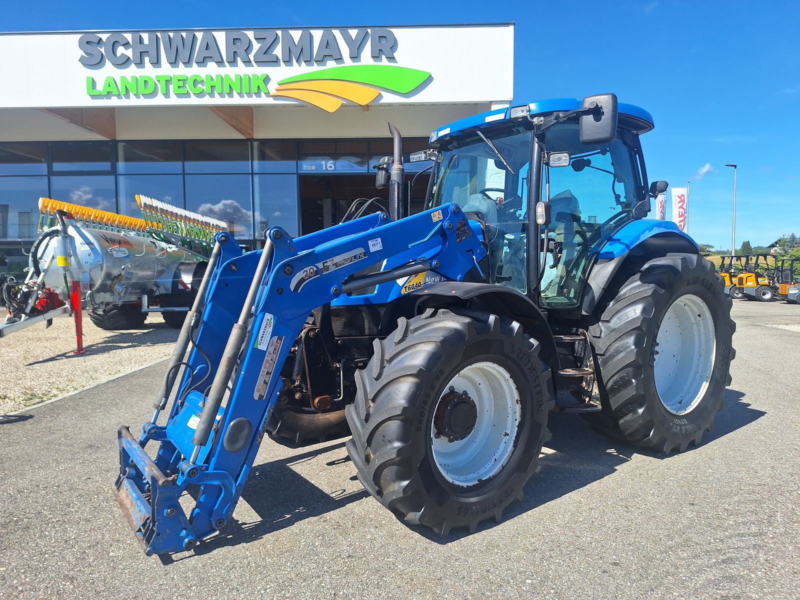 New Holland TS110A 1