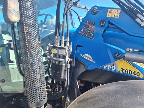 New Holland TS110A