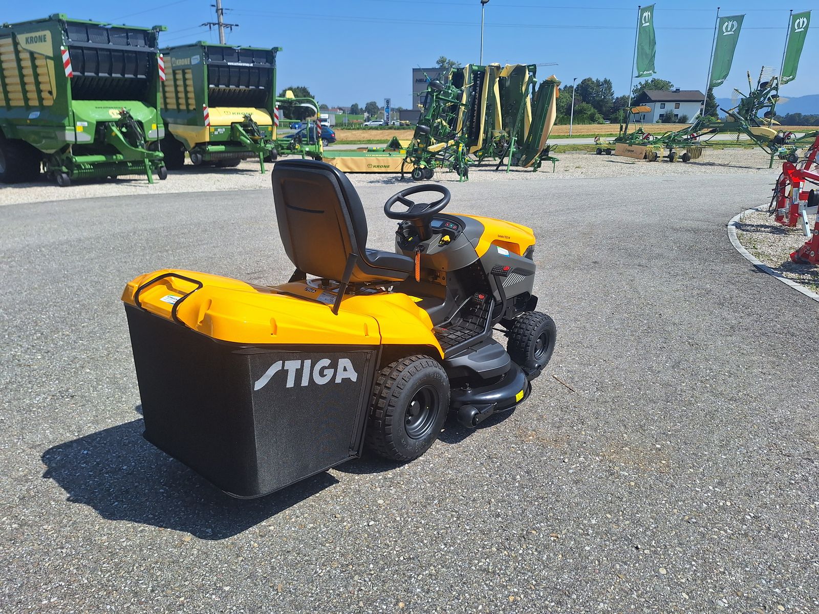 Stiga ESTATE 7122 W 3