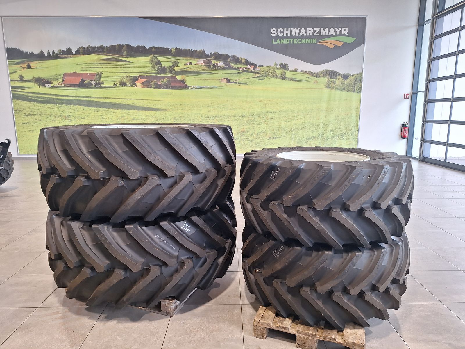 Trelleborg 710/60R38+600/60R28 1