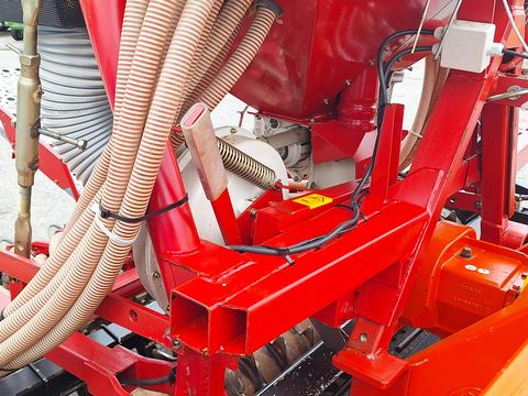 Maschio Maschio DM3000 + Kverneland Accord DA