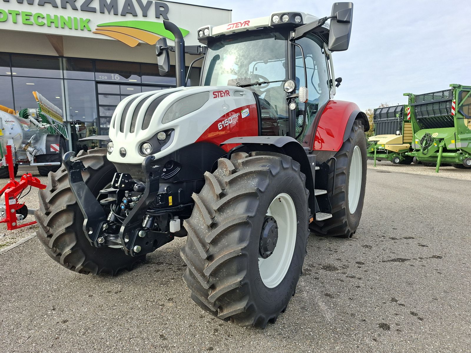 Steyr 6150 Profi CVT (Stage V)  3