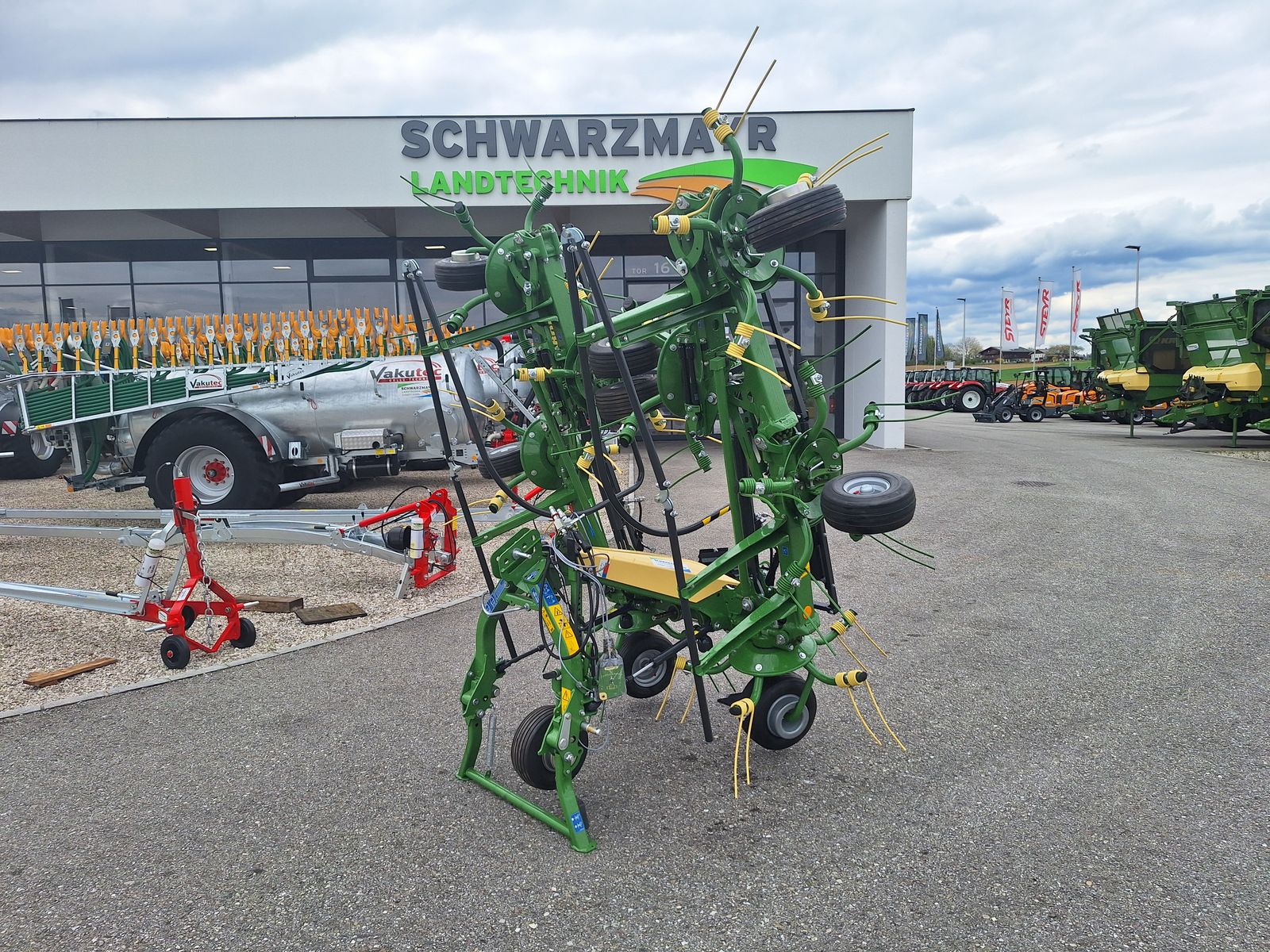 Krone Vendro 820 Highland 1