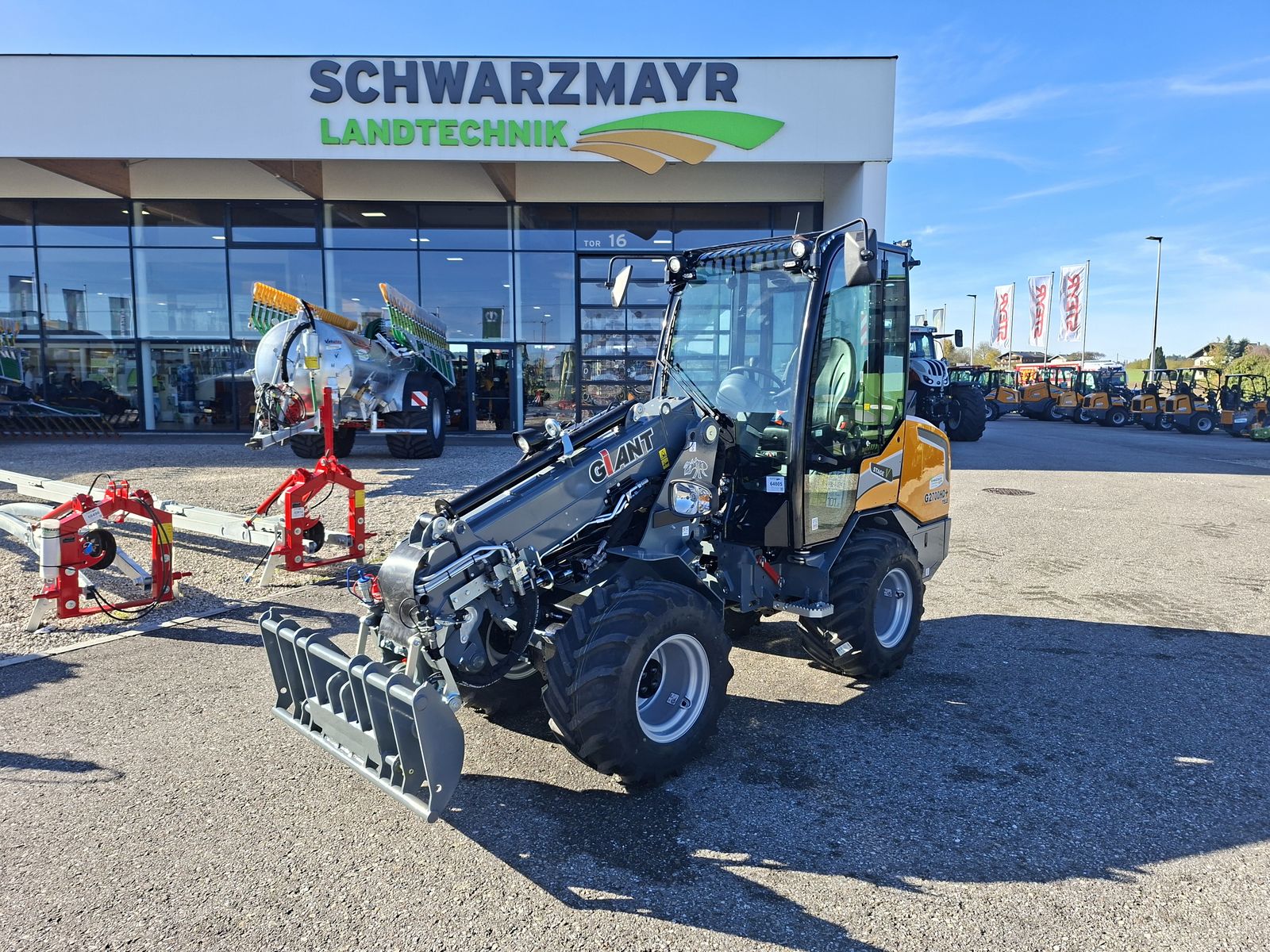 Giant G2700 HD+ TELE  2