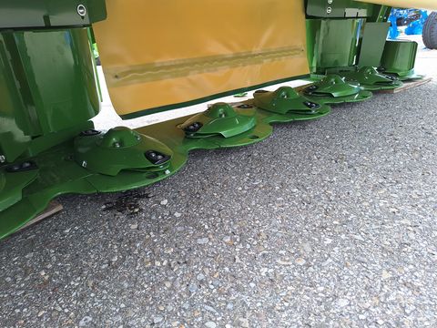 Krone EasyCut F 320 (3GEN) geschoben 