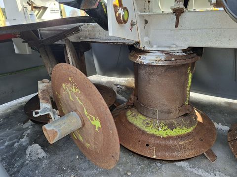 Claas Corto 270 F