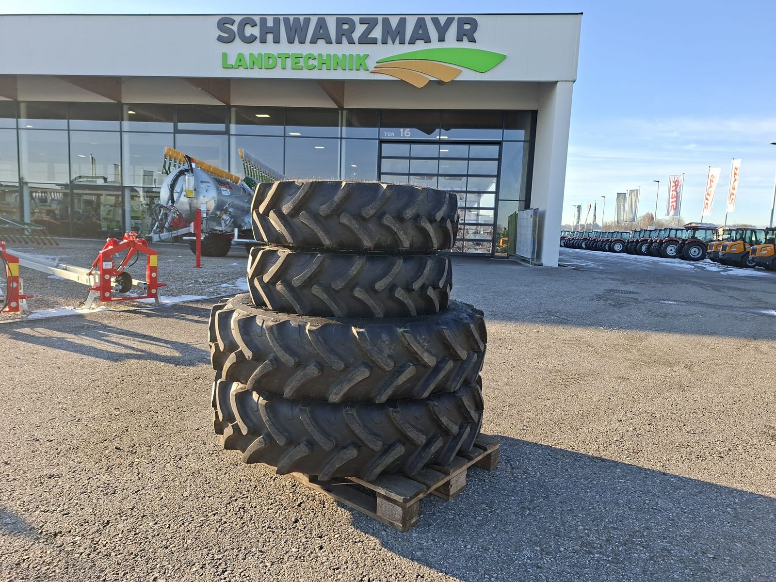 Kompletträder 320/85R32 + 280/85R20  1