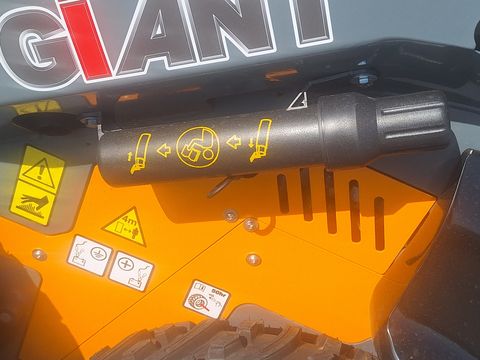 Giant GS900 SKID