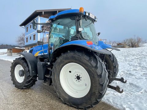 New Holland TS135A