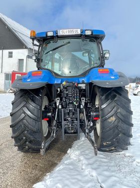 New Holland TS135A