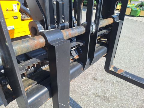 JCB 555P-26 mit 360° Drehfunktion 