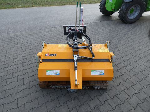 Sonstige Giant Kehrmaschine 1200