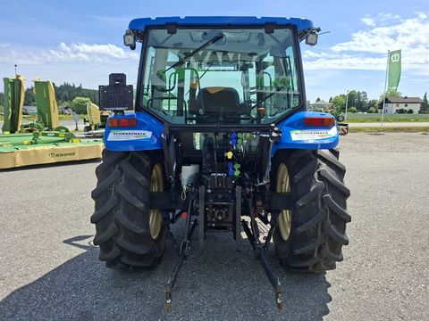 New Holland T5030