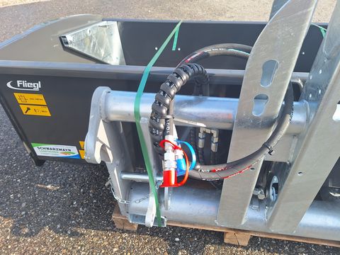 Fliegl AgroCenter Heckschaufel G2200mm 