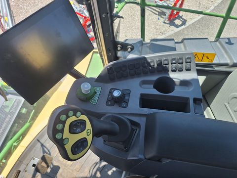 Krone BiG X 630