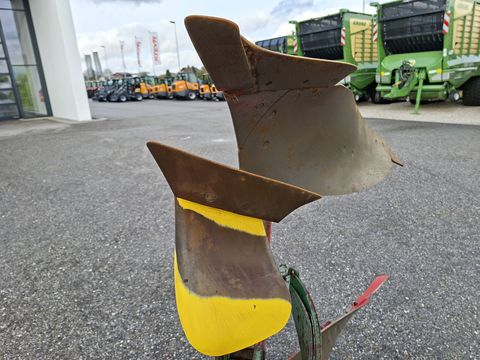 Kverneland 4-schar mit Steinsicherung über Blattfeder