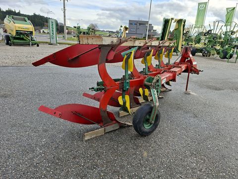 Kverneland 4-schar mit Steinsicherung über Blattfeder