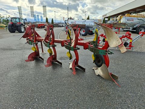 Kverneland 4-schar mit Steinsicherung über Blattfeder