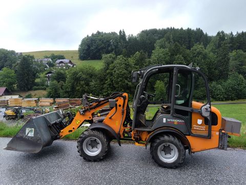 Weidemann 1770 CX50 mit Winterdienstausrüstung