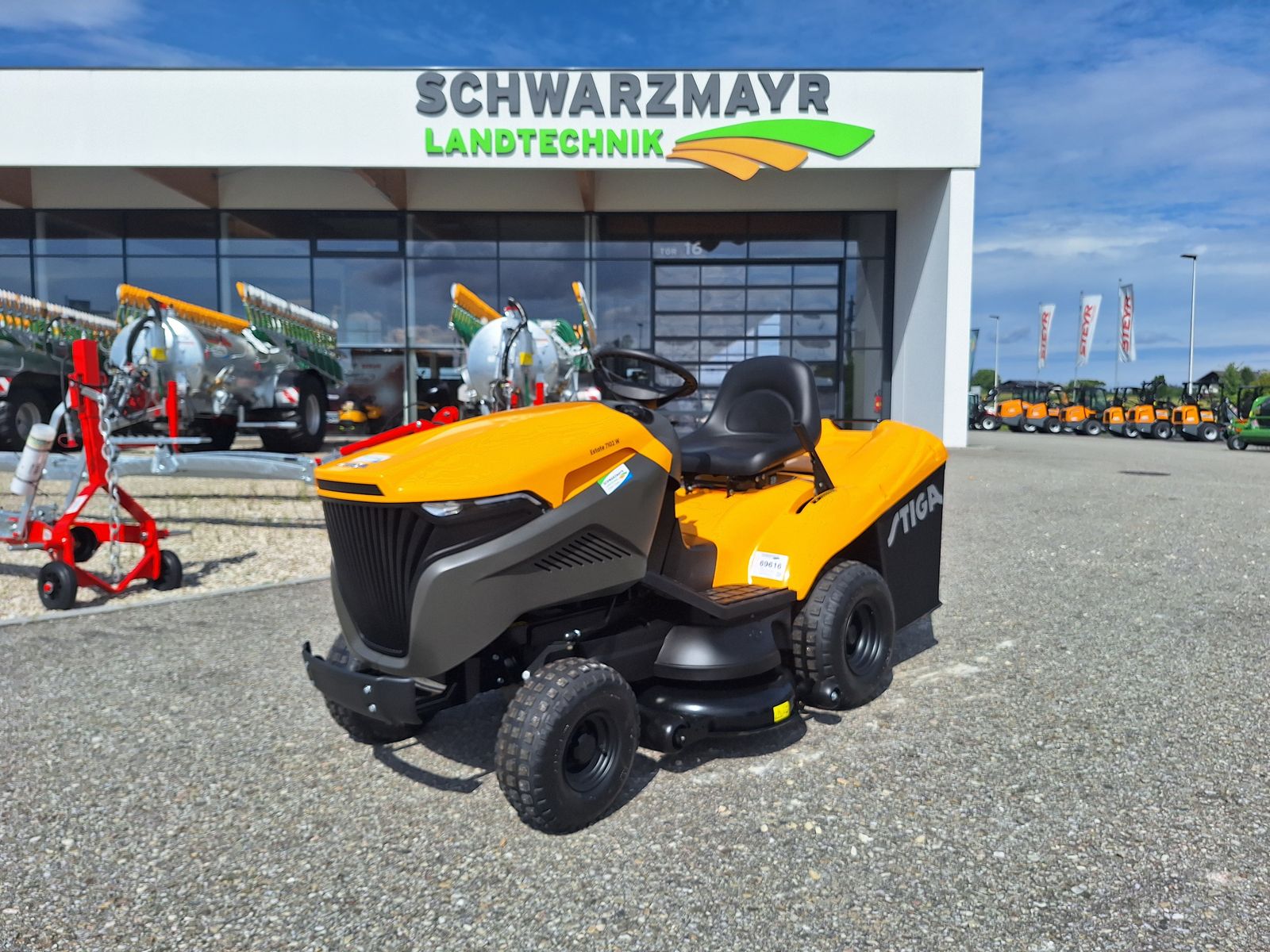 Stiga ESTATE 7102 W SE90  2