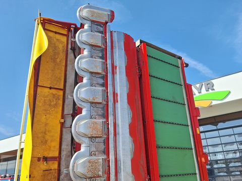 Pöttinger NovaCat V 1000 ED CL mit Querförderband