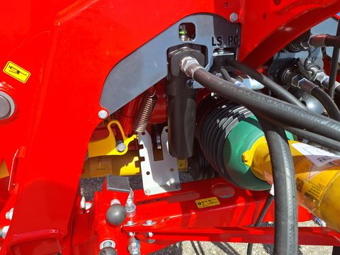 Pöttinger NovaCat V 1000 ED CL mit Querförderband