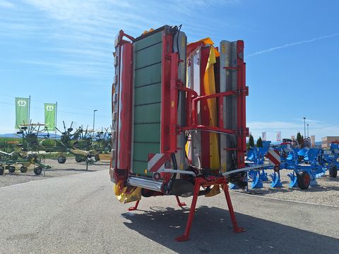 Pöttinger NovaCat V 1000 ED CL mit Querförderband