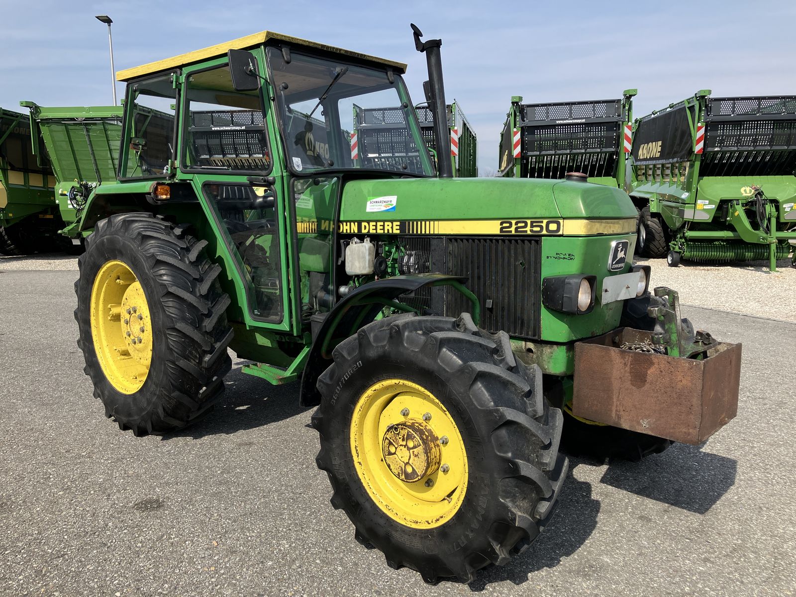 John Deere 2250 A Standard 2