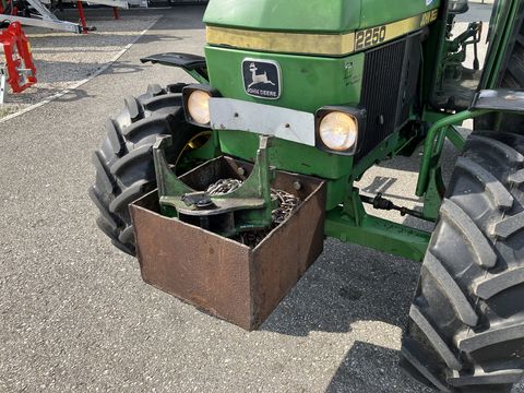 John Deere 2250 A Standard