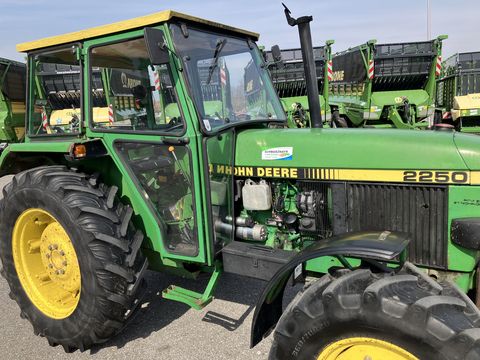 John Deere 2250 A Standard