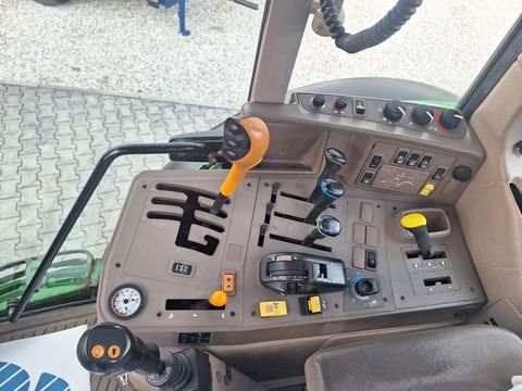 John Deere 6115M