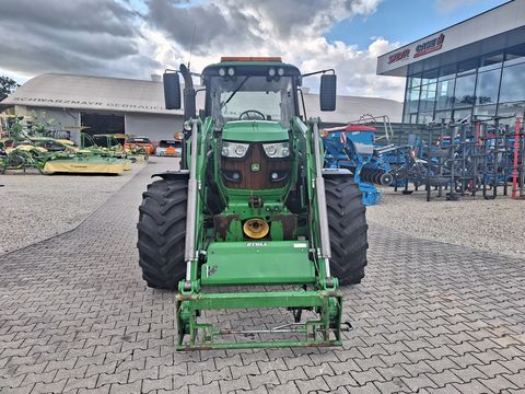 John Deere 6115M