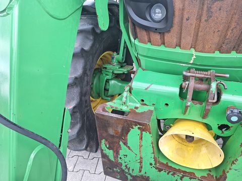 John Deere 6115M
