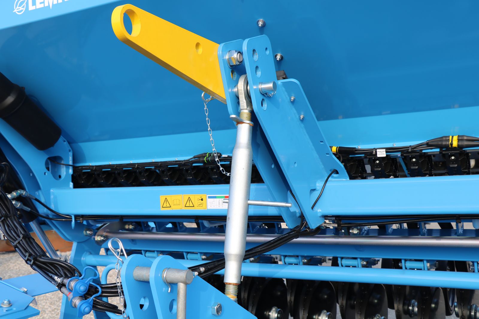 Lemken Zirkon 8+Saphir 9  3