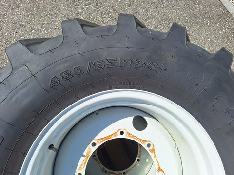 Firestone 540/65R38+480/65R24 