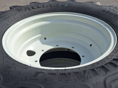 Alliance 600/65R34 + 480/65R24 Steyr Expert / Multi 