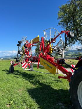 <strong>Pöttinger Top 722 M</strong><br />