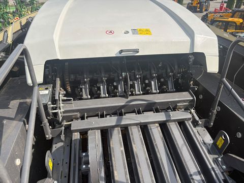 Claas QUADRANT 5200 FC