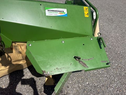 Krone EasyCut F 320CV Float mit V-Zinkenaufbereiter