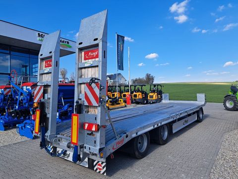 Fliegl  3-Achs Tieflader 